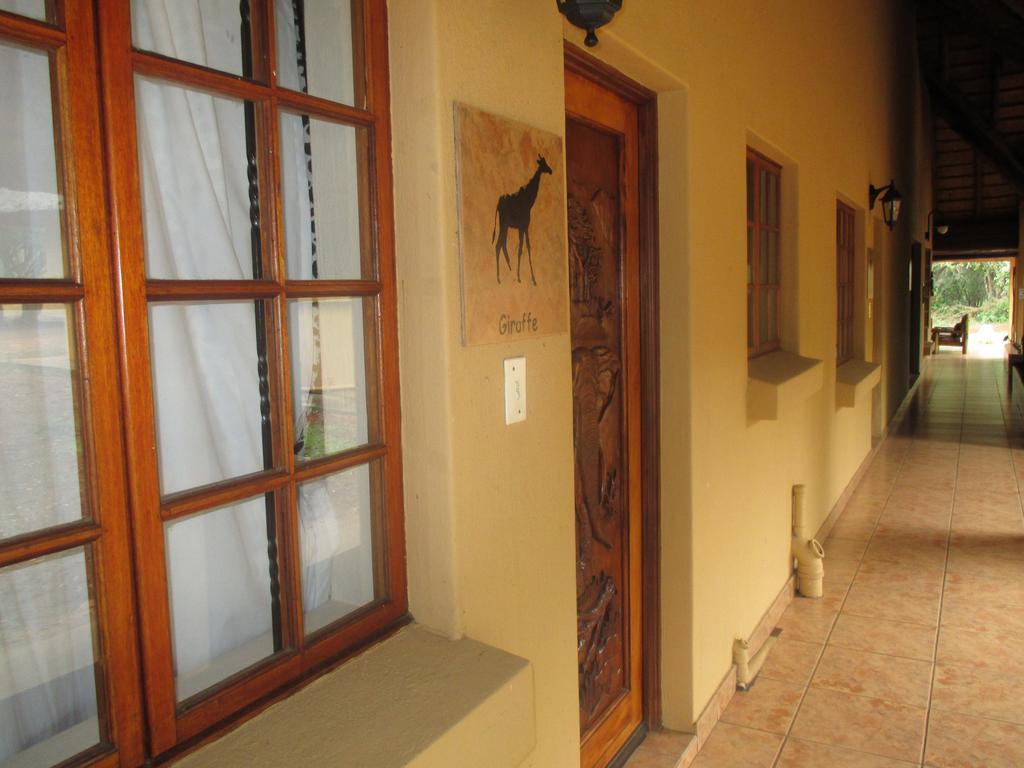 Royal Kruger Lodge Marloth Park Exterior photo
